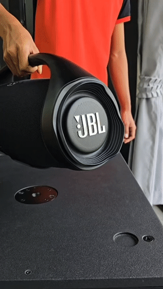 JBL Boombox 2