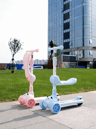 Scooter Plegable con Ruedas Luminosas